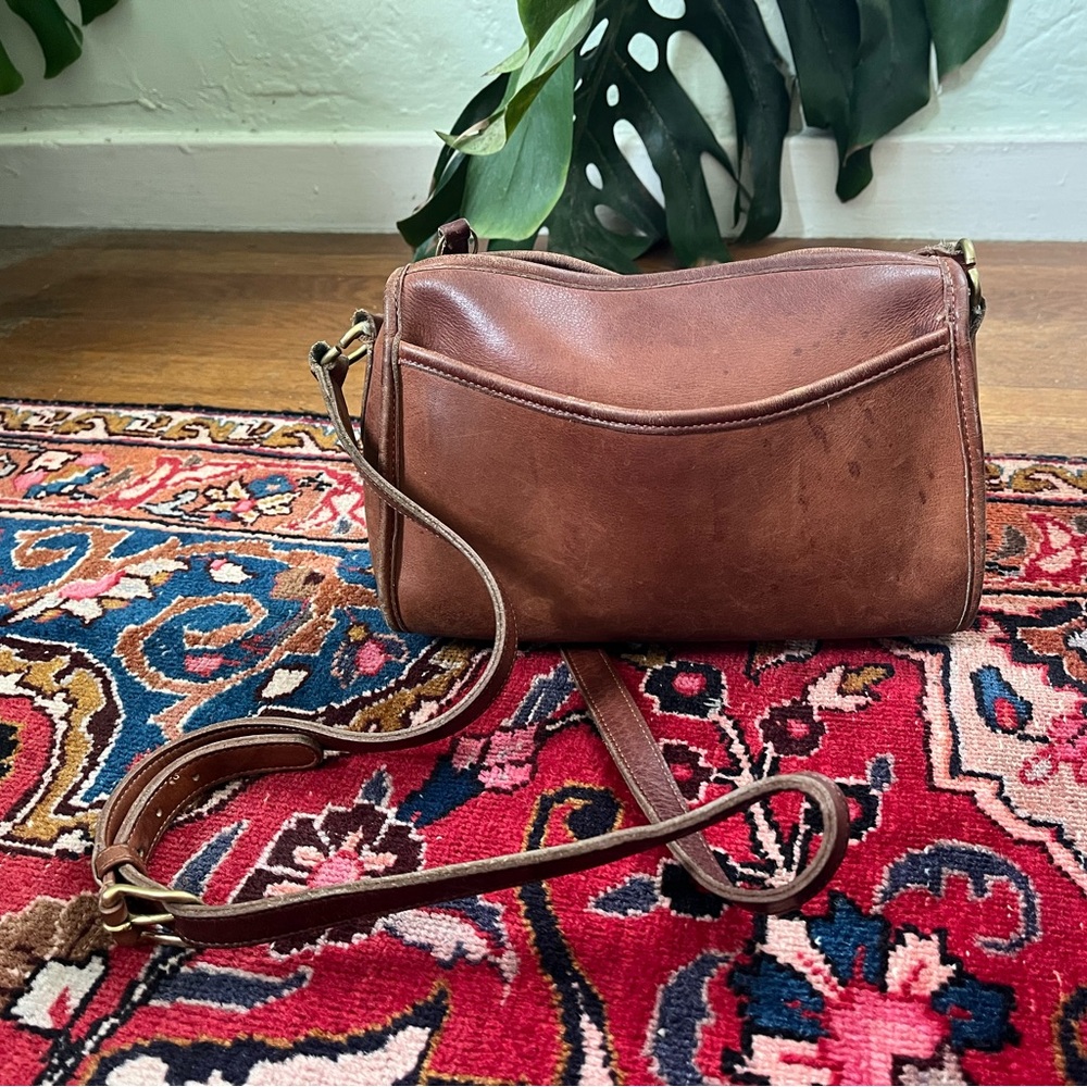 Vintage Coach Taylor Zip Crossbody Shoulder Bag Brown Cognac Tan Leather Purse